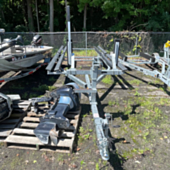 2025 Loadrite P-20/22-2750 Pontoon Trailer (20-22ft)