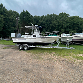 1995 Boston Whaler 21 Outrage (Complete Rig) 