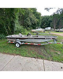 2001 Bass Tracker Pro Team 165 (Hull + Trailer)