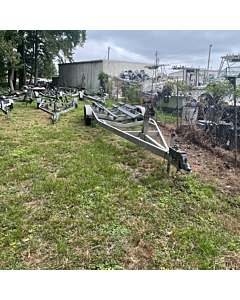 1996 Trailmaster 26-29ft Dual Axle Bunk Trailer