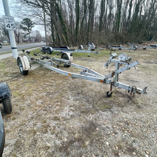 1977 Ezloader 19-21ft Single Axle Roller Trailer