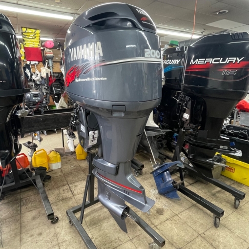 2000 Yamaha 200HP 2-Stroke HPDI 25" Outboard Motor