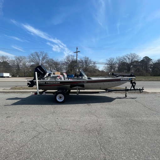 2009 Tracker Pro 16ft Bass Boat (Complete Rig)