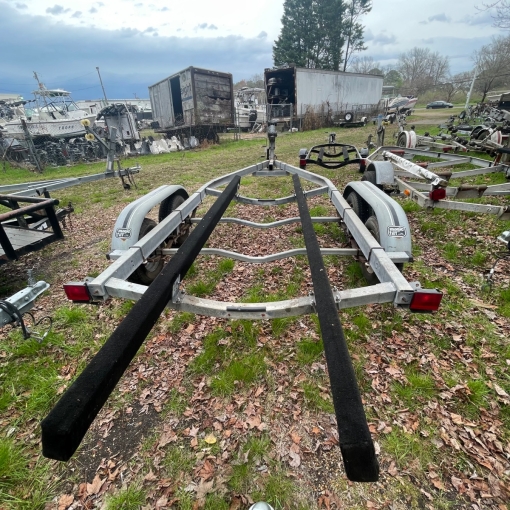 2002 Dual Axle 19-22ft Magic Bunk Trailer