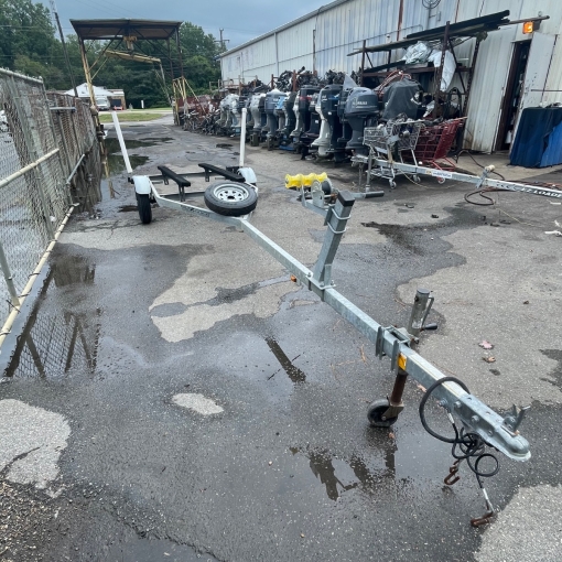 2015 Road King jon boat trailer 13-17ft